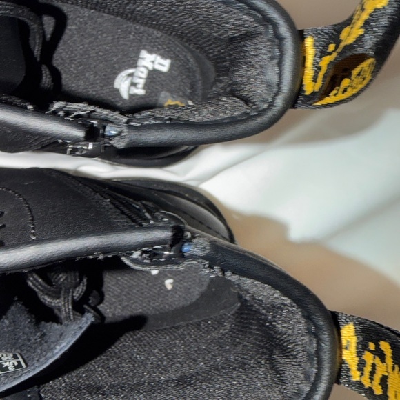 Dr. Martens 1460 Junior Boots Size 4 Pre-owned Excellent Condition - Picture 8 of 10